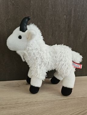 Douglas Maggie Mountain Goat 7" Plush